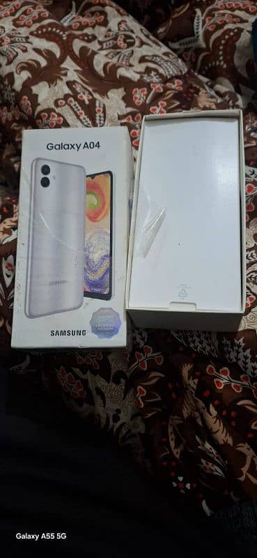 samsung a04 3/32gb 4