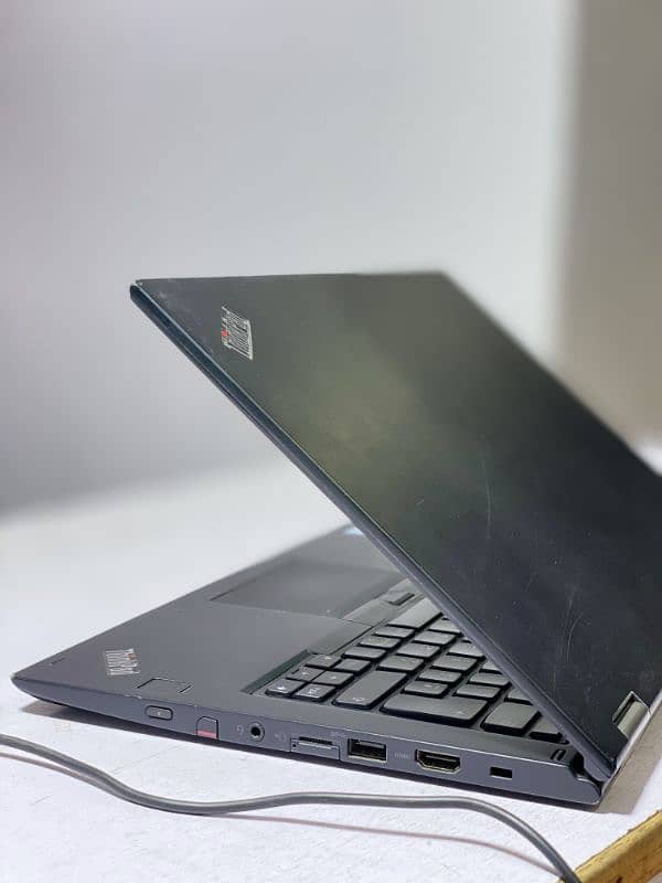 Lenovo yoga X380 5