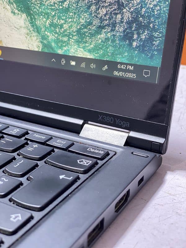 Lenovo yoga X380 9