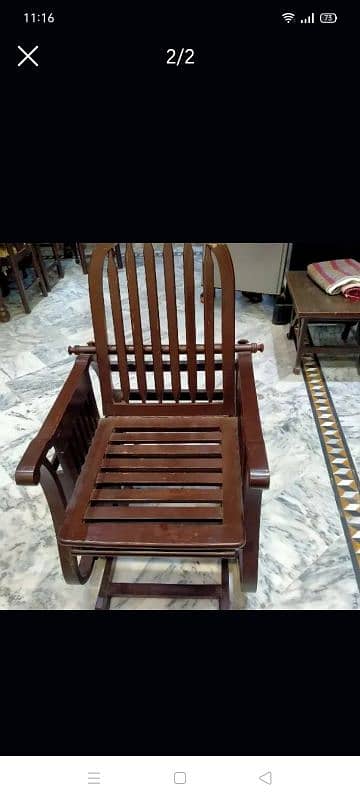 relaxing wood chair good condition 1