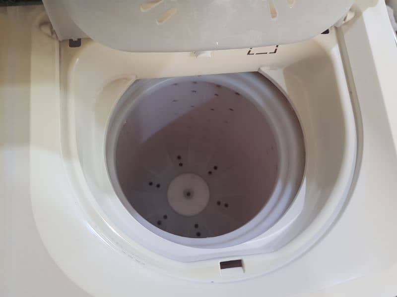 Dawlance DW-6550c washing machine & dryer 3