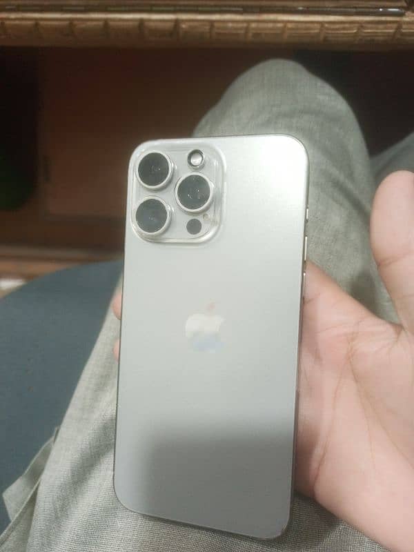 iphone 15 pro max 0