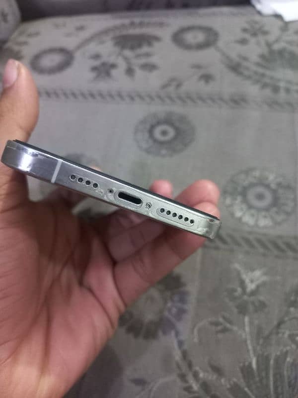 IPHONE 12 PRO MAX FACTORY UNLOCK IN GOOD CONDITION 6