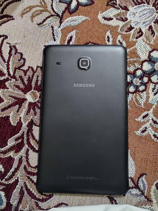 galaxy tab e 10by10 1