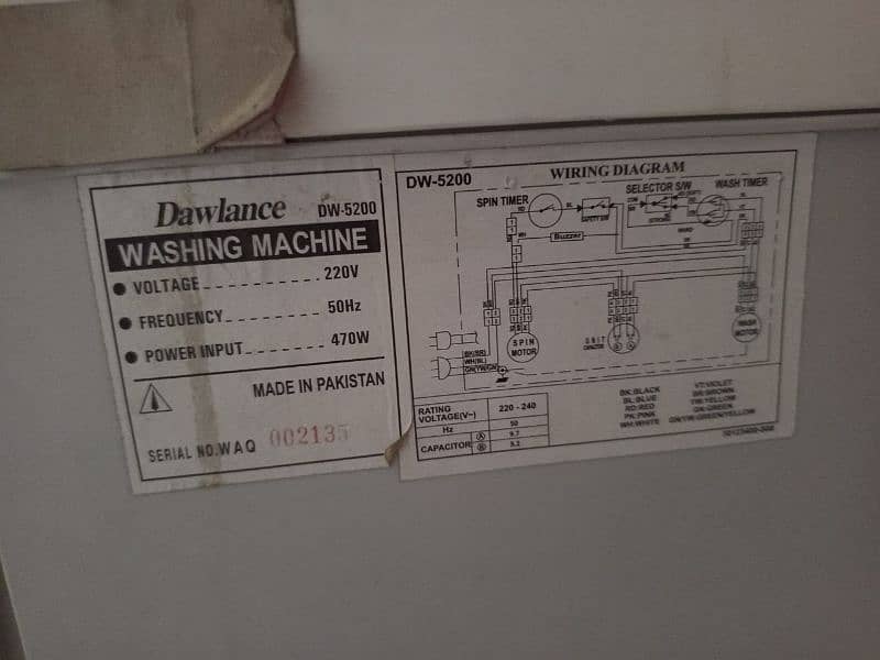 Dawlance Washing Machine in Good Condition 6