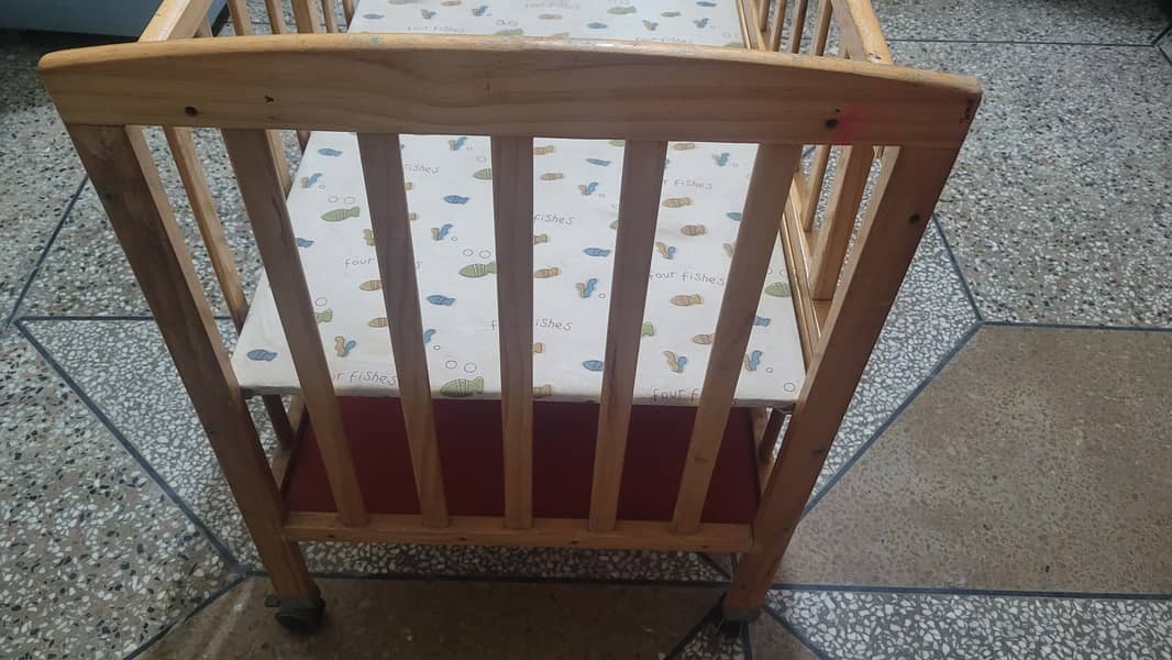 Baby cot 6