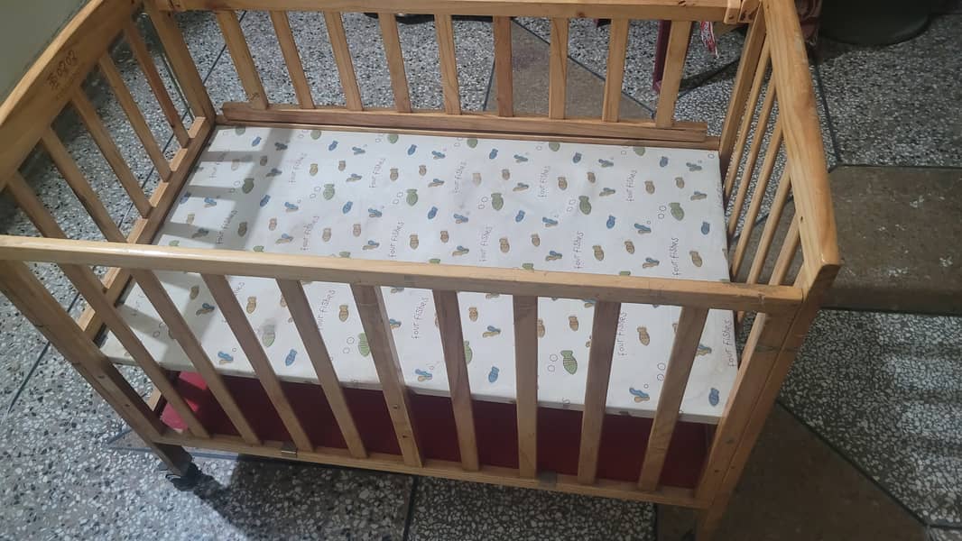 Baby cot 10