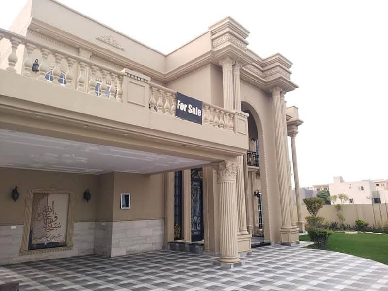 2 kanal house for sale 6 beds cinema hall 150 feet road 0