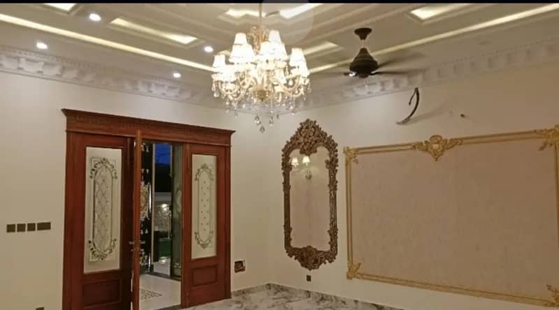 2 kanal house for sale 6 beds 200 feet road Valencia town Lahore Pakistan 8