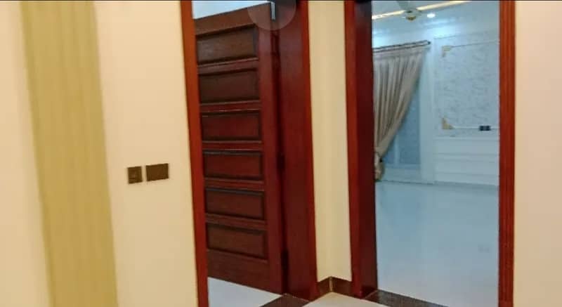 2 kanal house for sale 6 beds 200 feet road Valencia town Lahore Pakistan 24