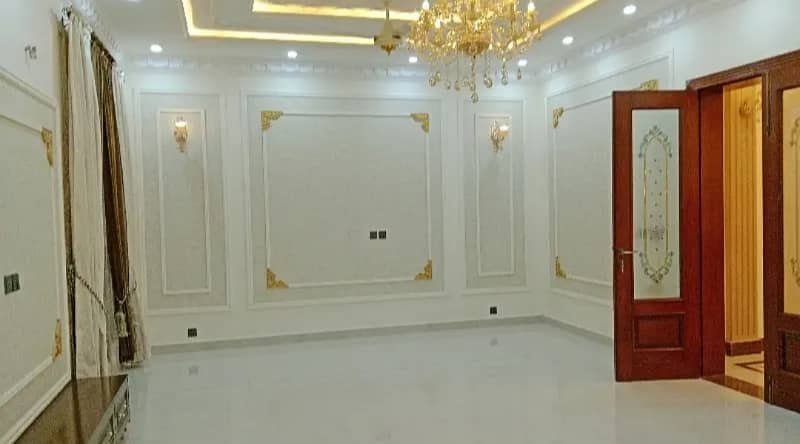 2 kanal house for sale 6 beds 200 feet road Valencia town Lahore Pakistan 29