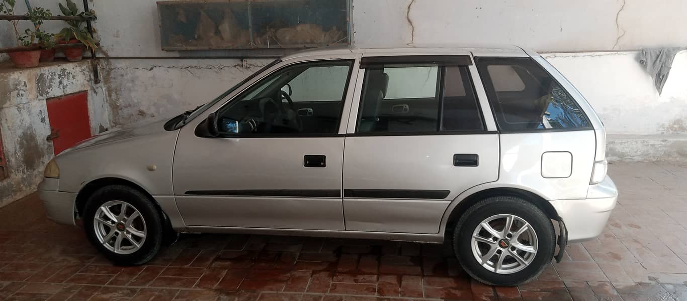 Suzuki Cultus VXR 2016 7