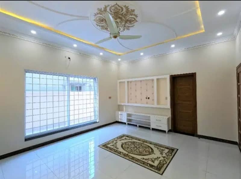 1 kanal house for sale 6 beds 40 feet road 1