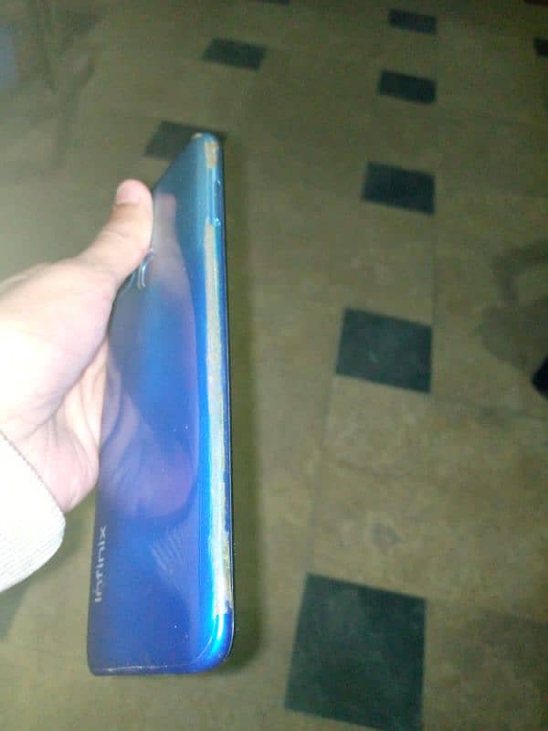 Infinix Hot 11 play with original box and original adapter 2