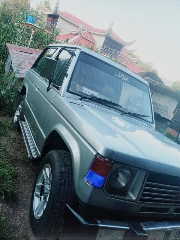 Mitsubishi Pajero 1985 10