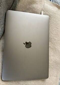 macbook pro 16/256 GB