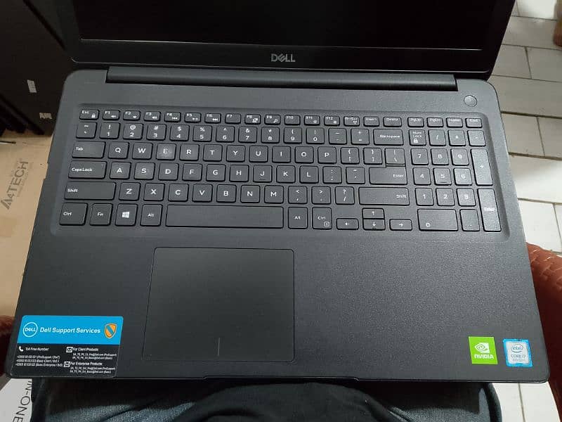 Dell latitude 3500  i7 8th 8gb 256ssd  2gb Nvidia 2