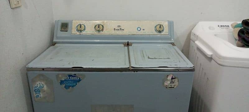 washing machine with spinner 0