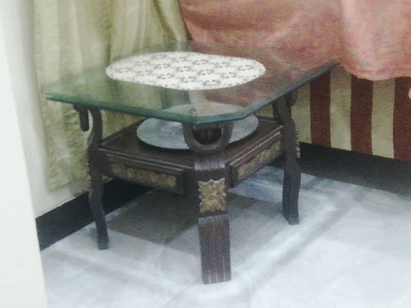 Set of 3 Elegant Sofa Table with glass top 1