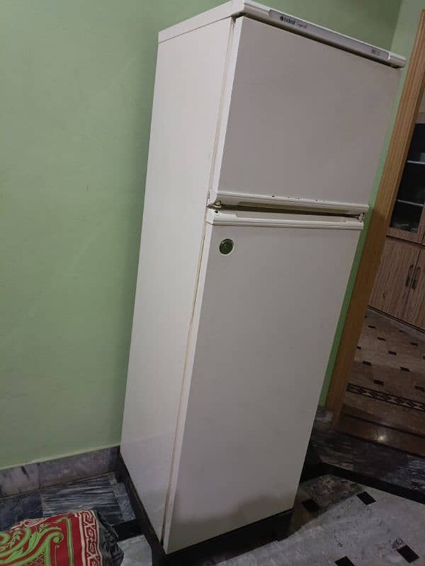 Indesit Tropical Refrigerator (Fridge) Made in Italy 2