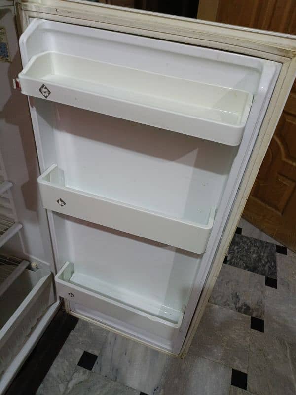 Indesit Tropical Refrigerator (Fridge) Made in Italy 7