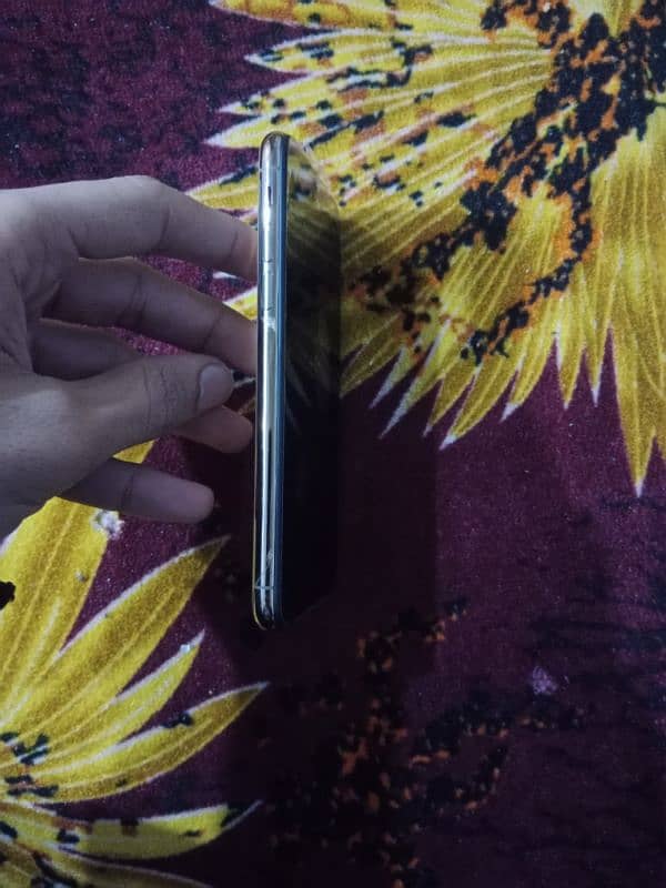 iPhone XS JV PTA 64GB 3