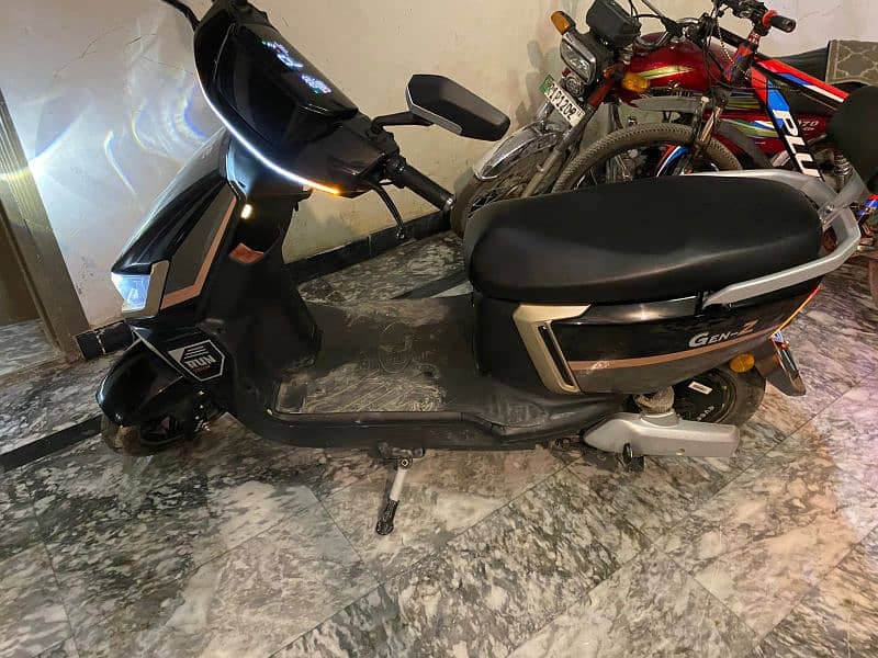 EVE GENZ SCOOTER 6