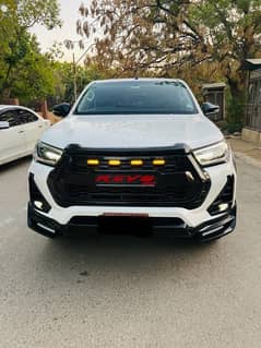 Toyota Hilux Revo V 2022