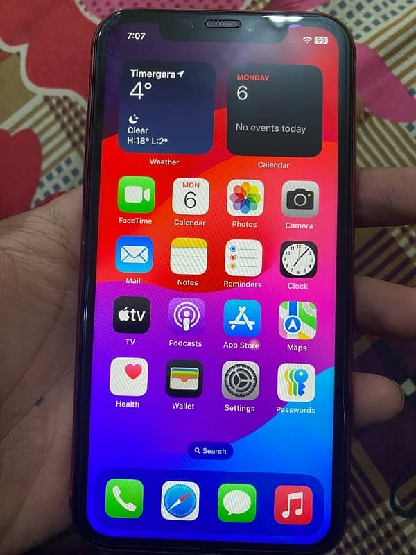 iphone 11 Red fresh condition 92% BH 8