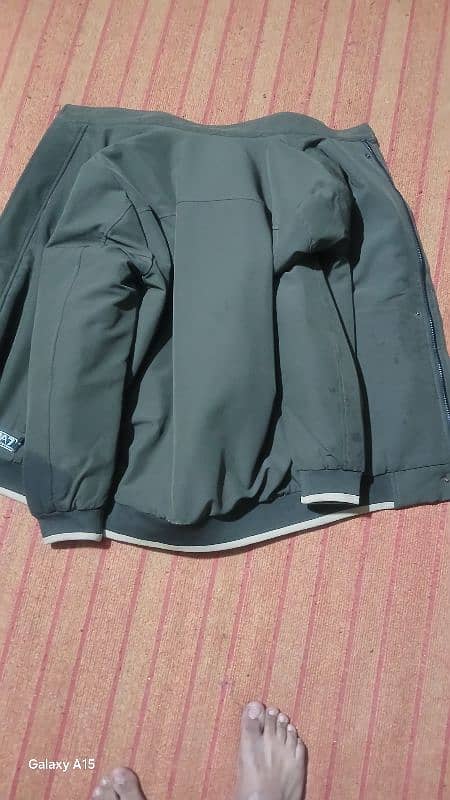 shell  jacket size medium 1