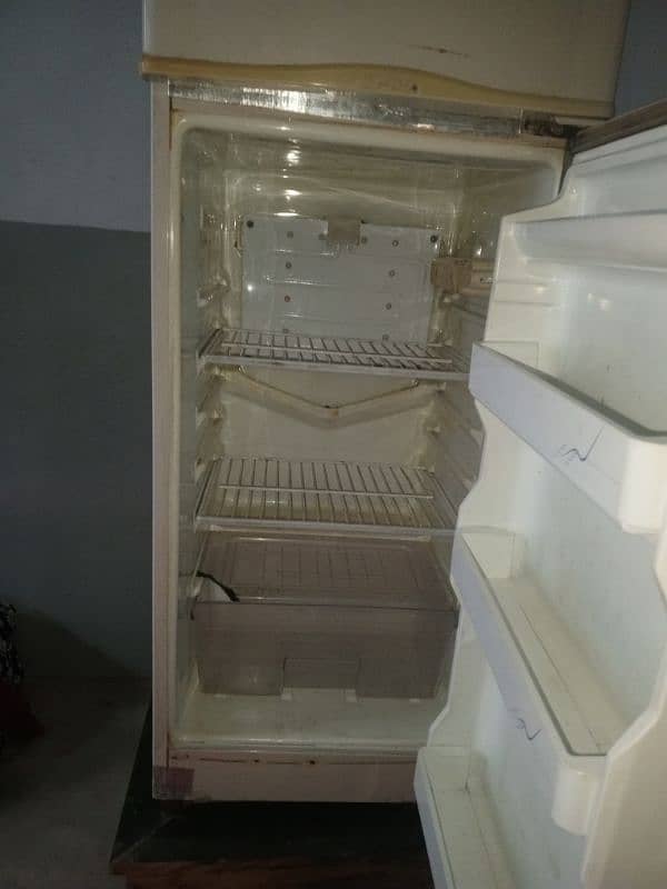 Dawlance Refrigerator 1