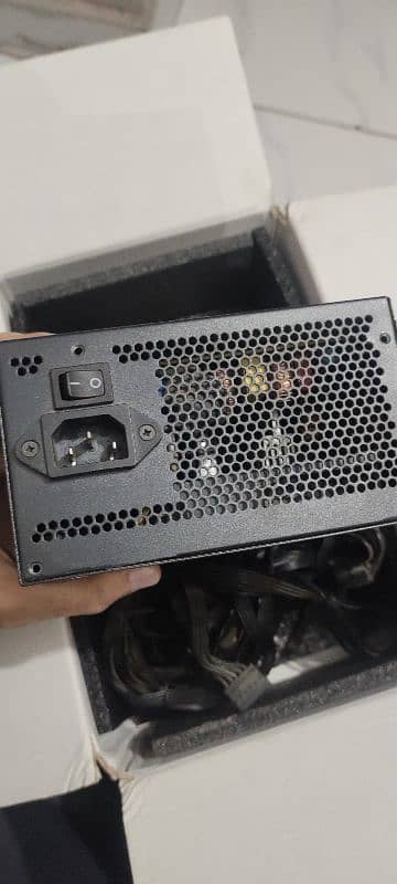 Redragon RGPS 500W power supply 2