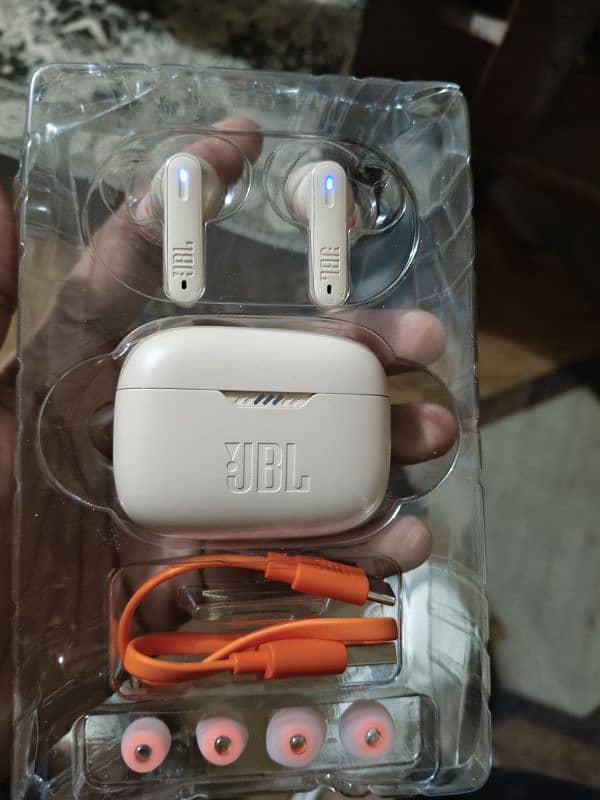 JBL tune 230nc 3