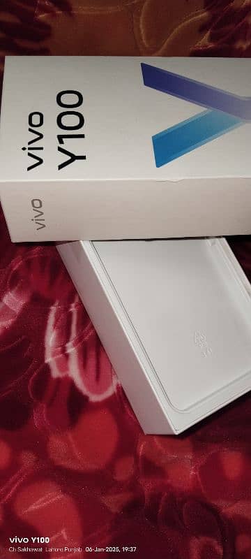 Vivo Y100 Open Box 8+8/256 with80w Super Flash chrgr 2month use hwa h 12