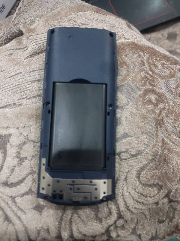 Nokia 106 Box Open 2