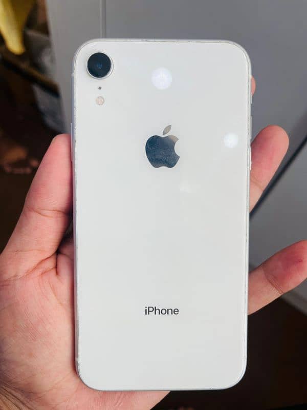 iphone XR 1