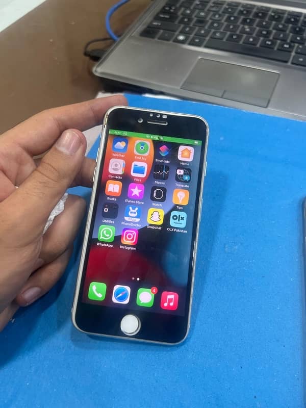 Iphone 7 128GB PTA APPROVED 1