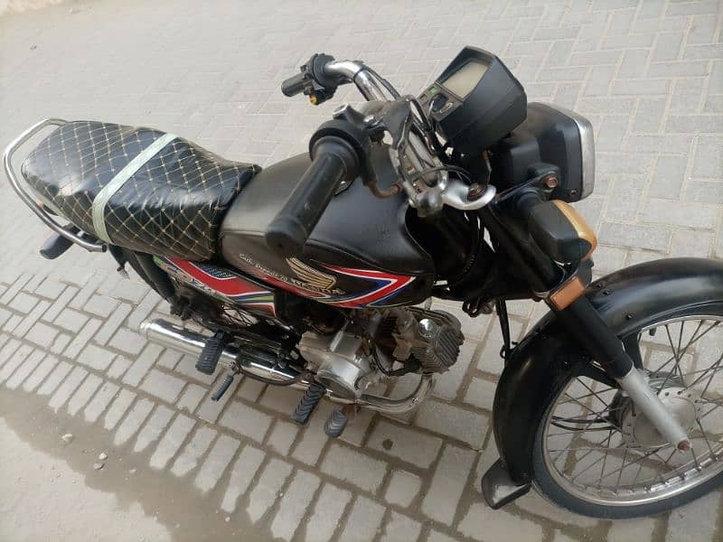 Honda CD 70 2018 model 4