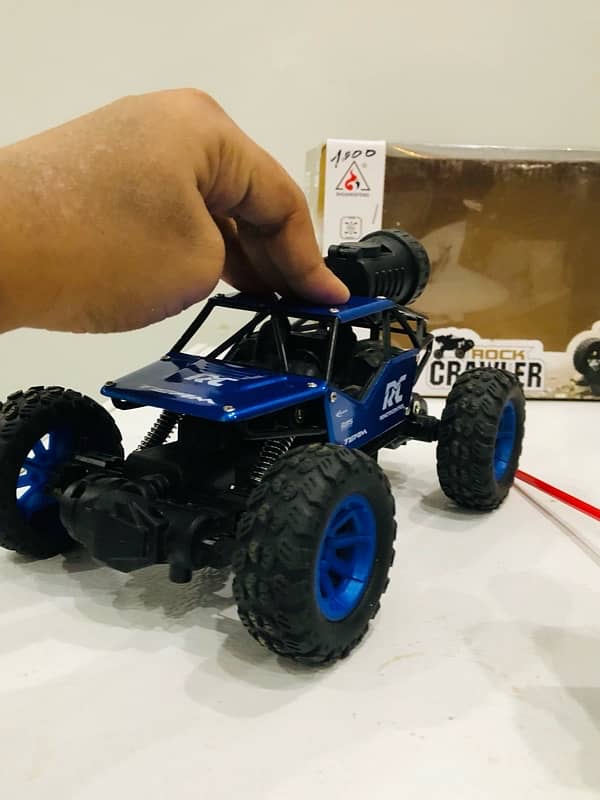 RC ROCK CRAWLER 4x4 8