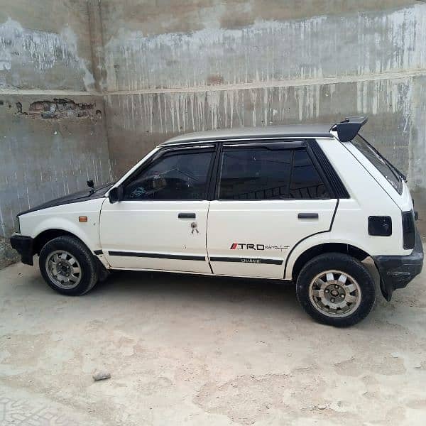 Daihatsu Charade 1988 2