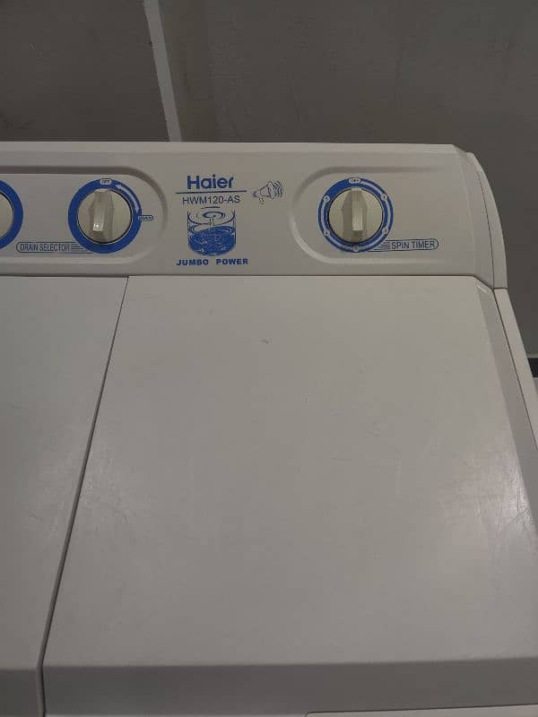 I am selling washing machine 1