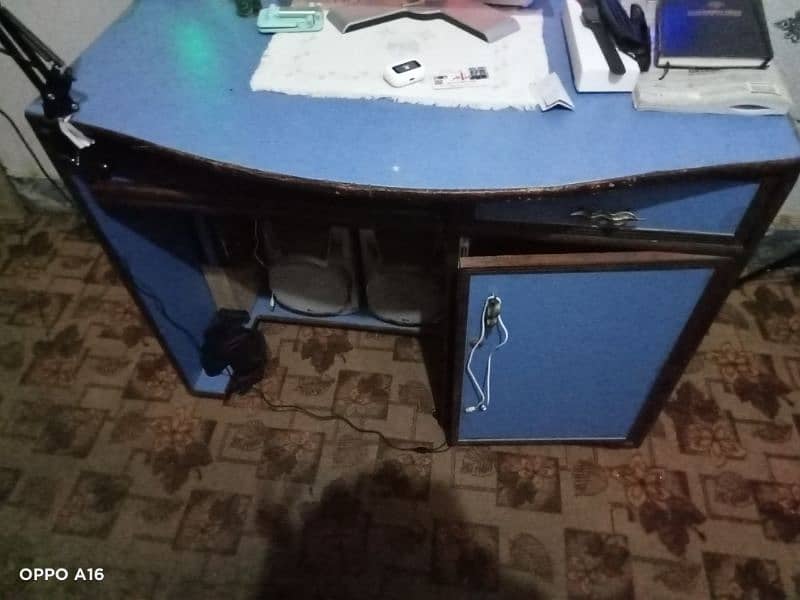 Computer table  for used in office and house 3