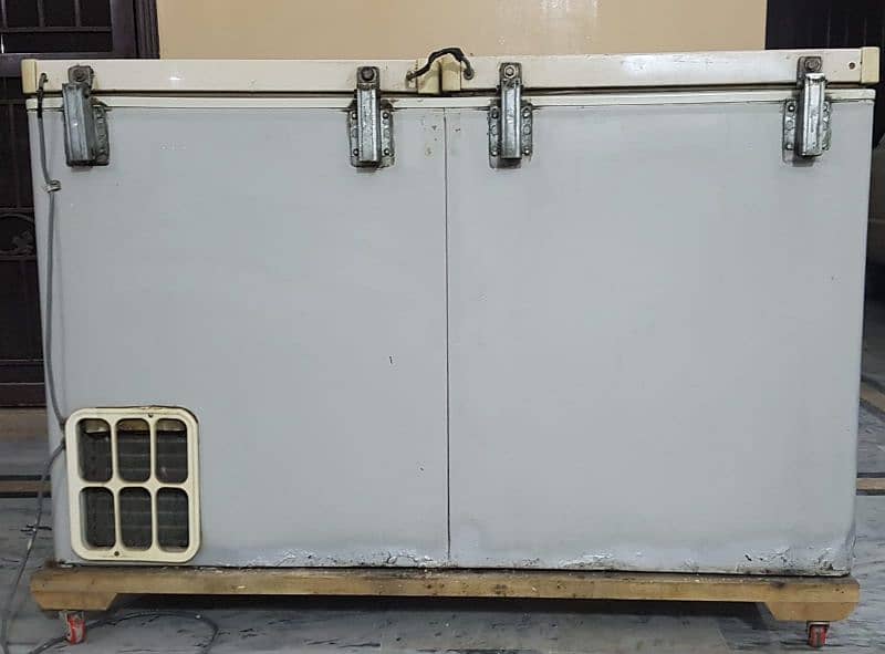 Dawlence Double Door Refrigerator/Freezer – 100% Working Condition 0