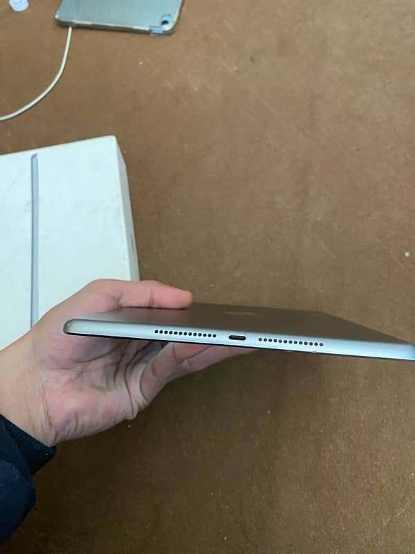 ipad 6Th generation 4