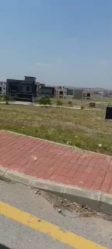 10 Marla Residential Plot For Sale At Very Reasonable Price. . . ! 5