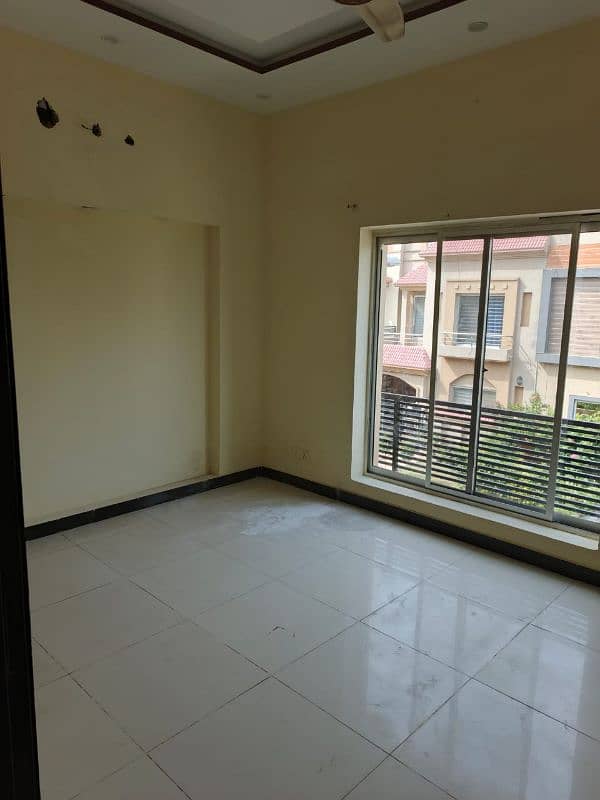 5 Marla House For Rent in bahria Town Lahore 2