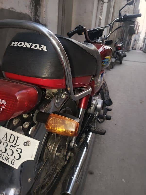 Honda CD 70 model 2021 4