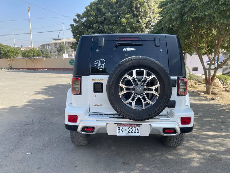 BAIC BJ40 Plus 2022 8