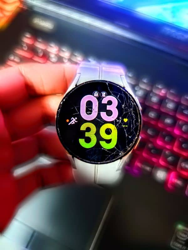 Samsung Galaxy Watch 4 40mm 0