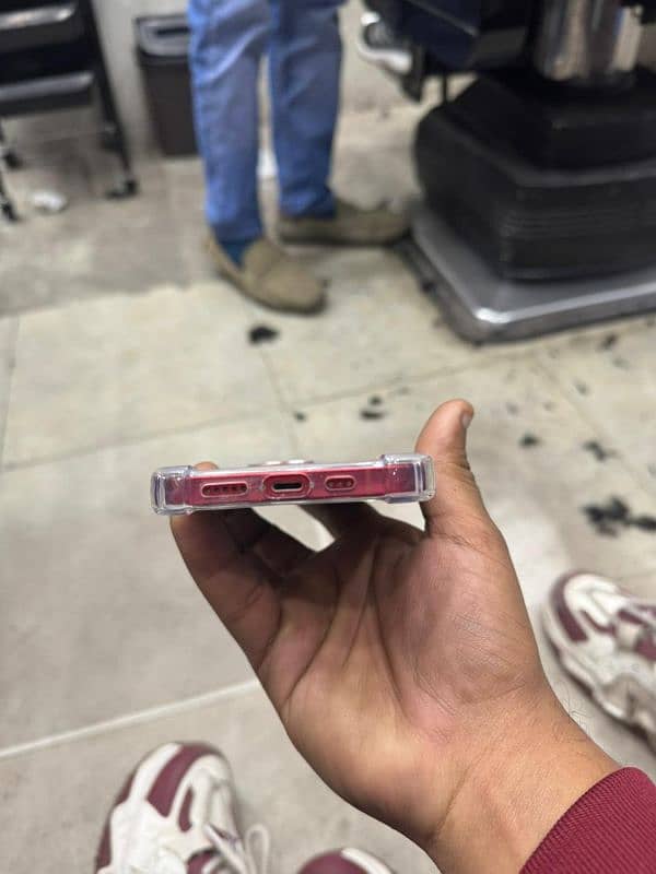 iphone 13 Red cooler 128 GB 2